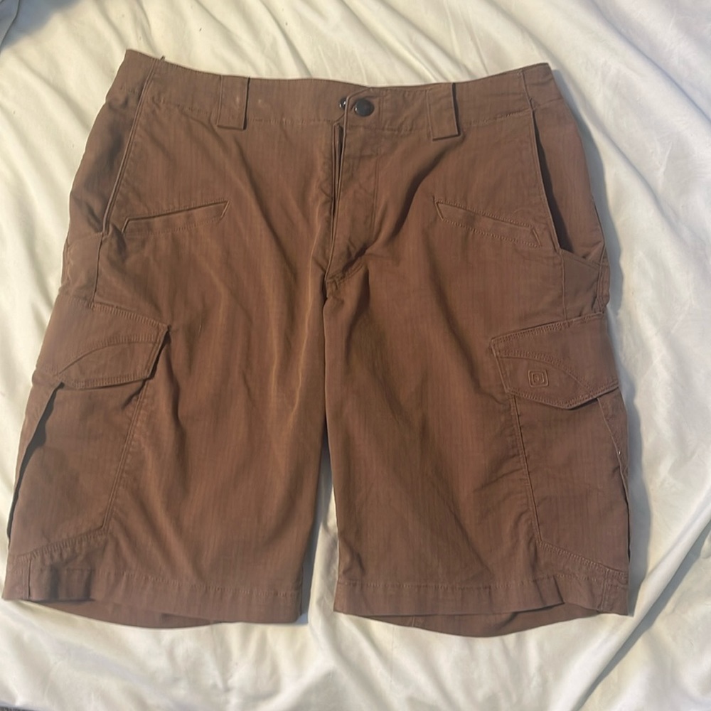 5.11 icon 10” cargo shorts